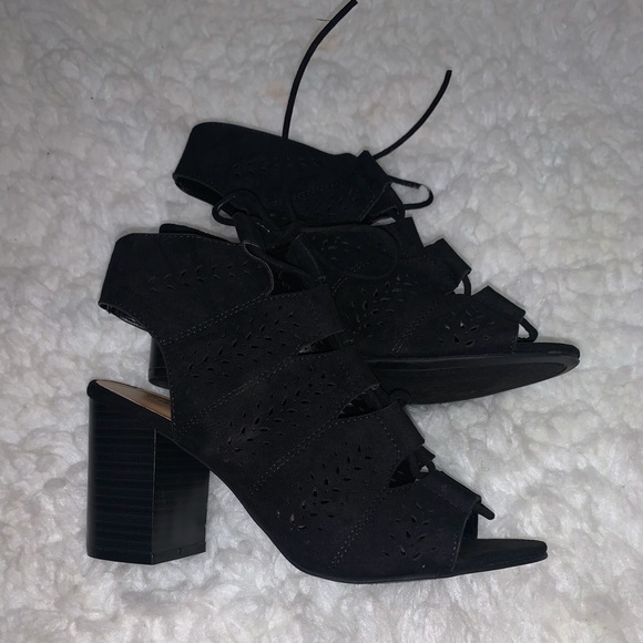 Black Heels Never Worn - Picture 2 of 5